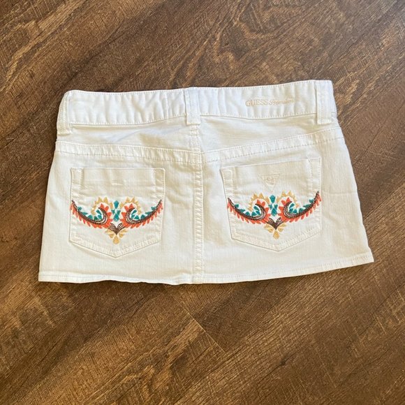 Guess White Denim Miniskirt - Size 26 - Picture 3 of 7